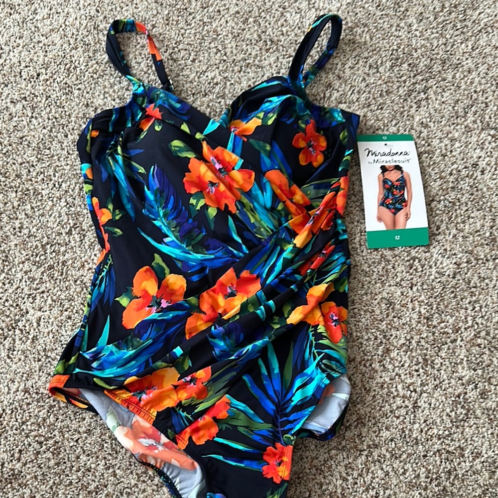 Miraclesuit womens Floral Swimsuit - brand new sz 12